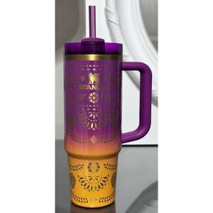 Stanley Quencher H2.0 FlowState Tumbler 30oz, Día de Los Muertos Collection